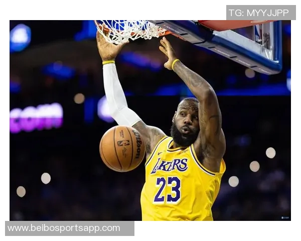 里夫斯称赞詹姆斯训练状态良好期待他强势回归球队