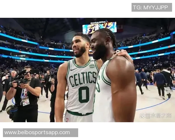 杰伦布朗调侃塔图姆康复迅速或将参加揭幕战